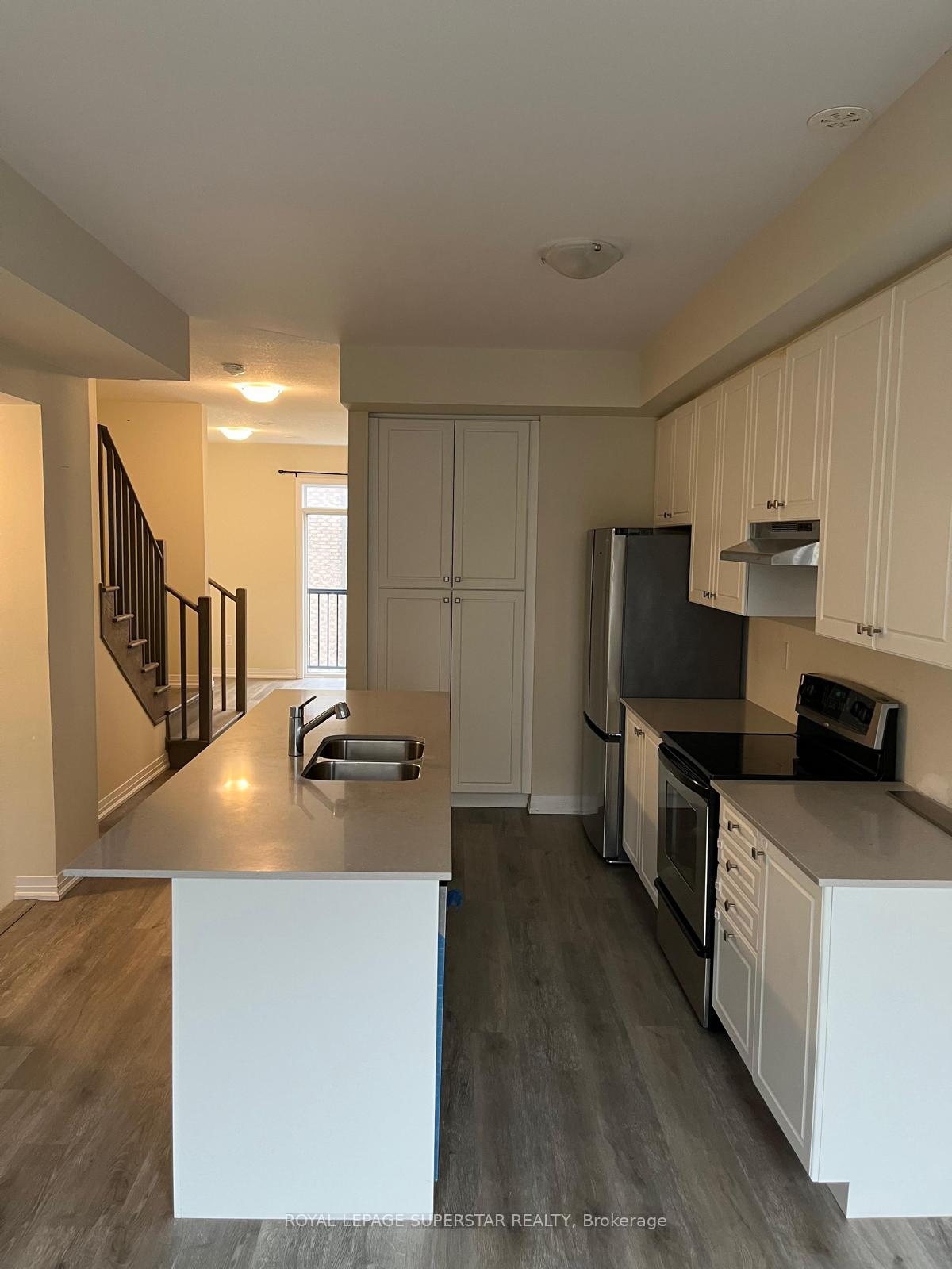 Photo 5 of Unit 74, 185 Bedrock Drive, Hamilton, Stoney Creek — HOMEH