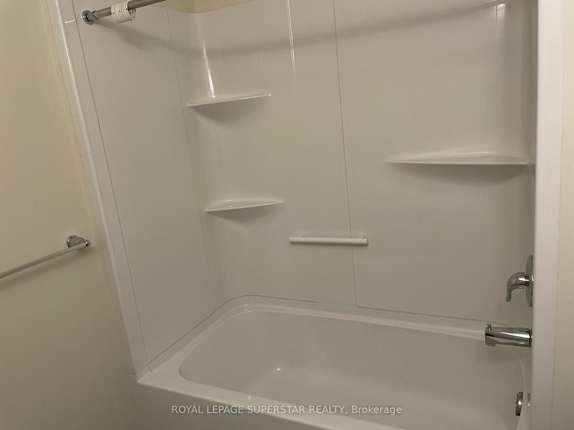 Photo 12 of Unit 74, 185 Bedrock Drive, Hamilton, Stoney Creek — HOMEH