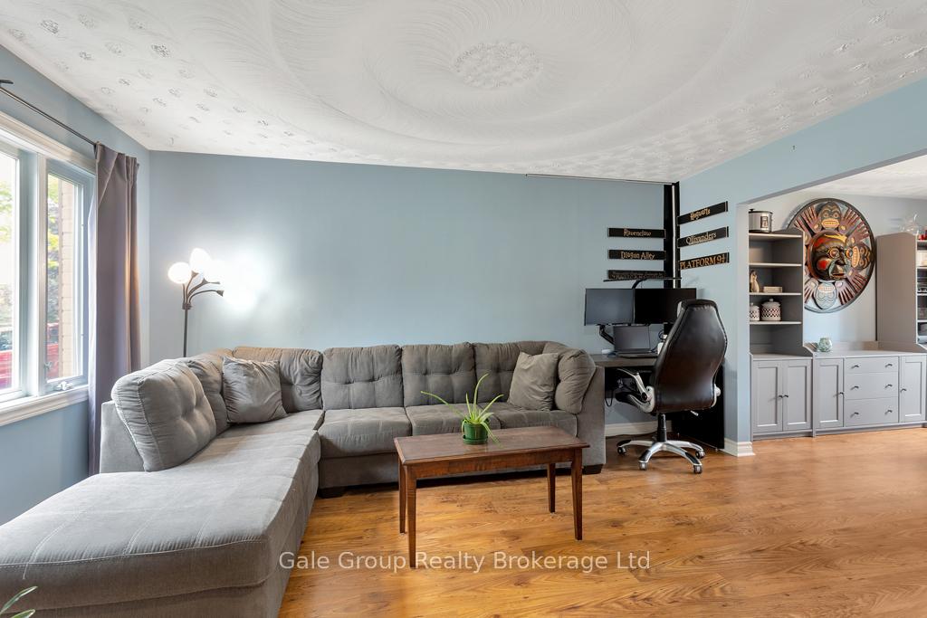 Photo 4 of 148 Rolling Meadows Drive, Kitchener, Forest Heights — HOMEH