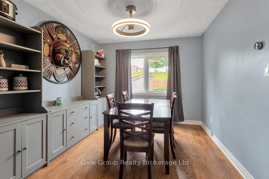 Photo 6 of 148 Rolling Meadows Drive, Kitchener, Forest Heights — HOMEH