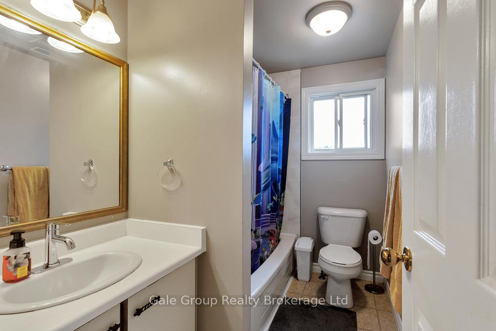 Photo 16 of 148 Rolling Meadows Drive, Kitchener, Forest Heights — HOMEH