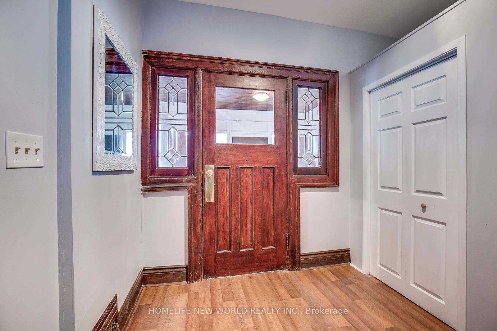 Photo 3 of Unit 1, 27 Garfield Avenue S, Hamilton, Stipley — HOMEH