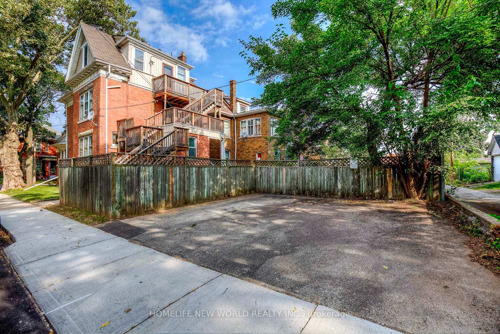 Photo 9 of Unit 1, 27 Garfield Avenue S, Hamilton, Stipley — HOMEH