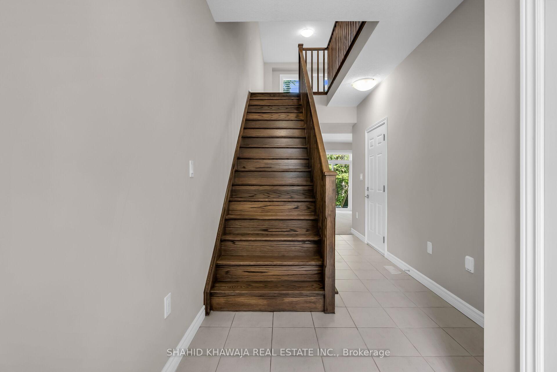 Photo 8 of Unit Unit 23, 445 Ontario Street S, Milton, Timberlea — HOMEH
