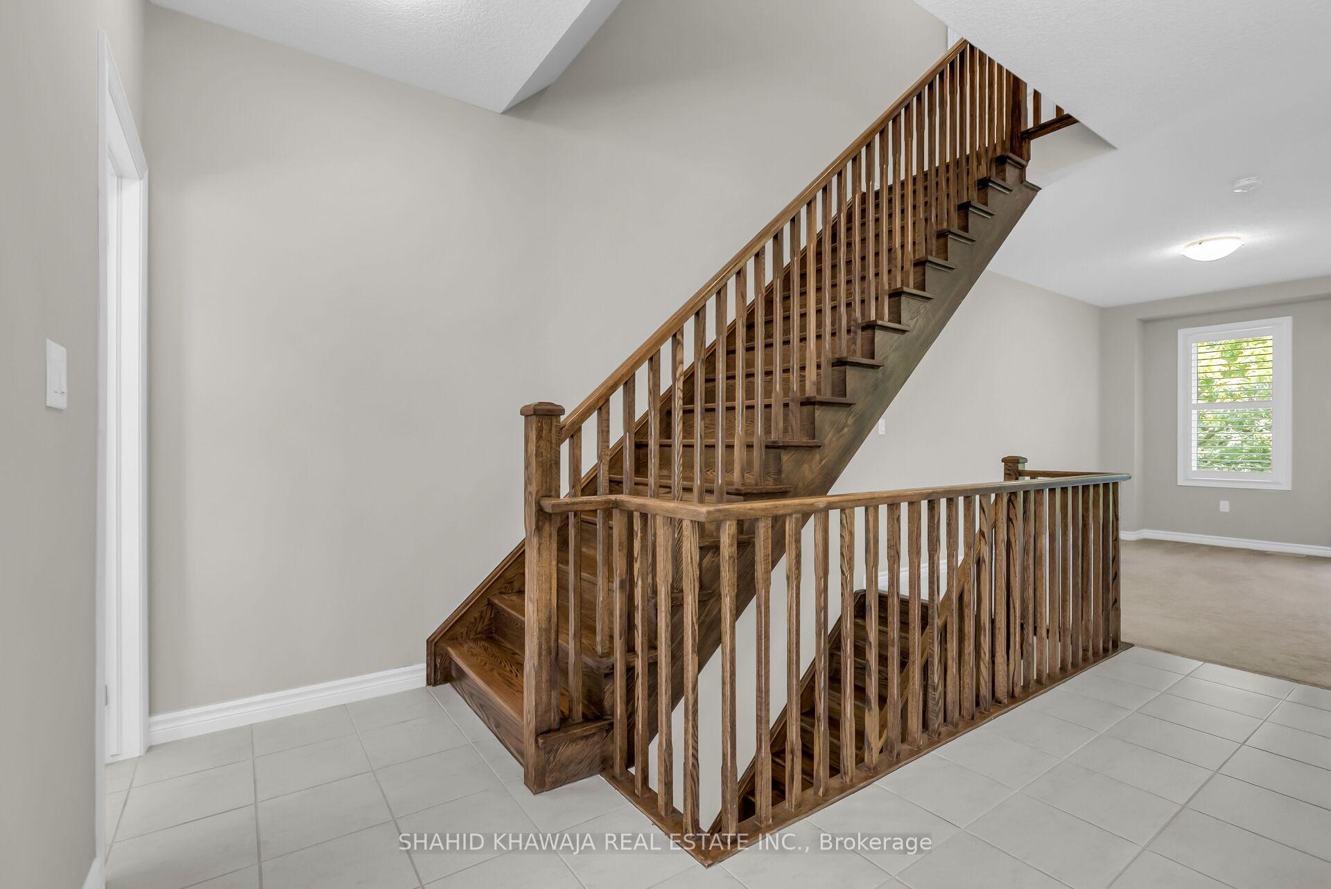 Photo 23 of Unit Unit 23, 445 Ontario Street S, Milton, Timberlea — HOMEH