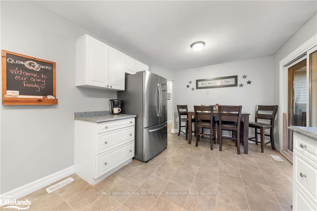 Photo 6 of 261 Castle Road, Midland — HOMEH