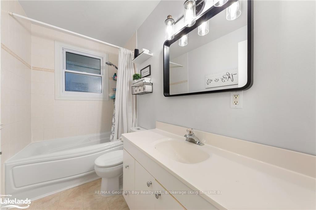 Photo 15 of 261 Castle Road, Midland — HOMEH