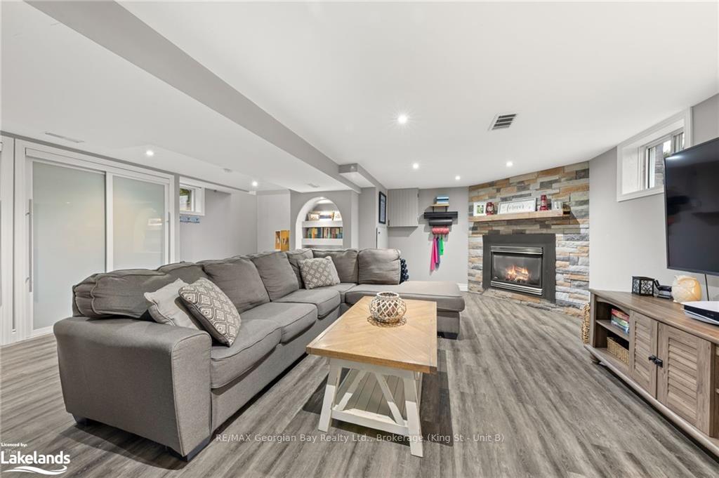 Photo 19 of 261 Castle Road, Midland — HOMEH