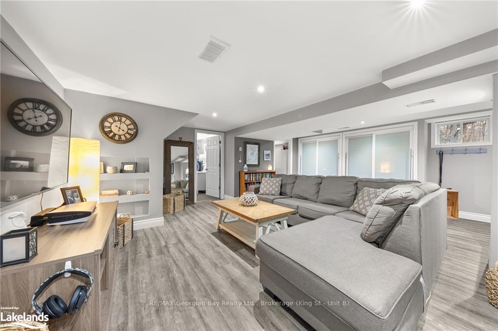 Photo 21 of 261 Castle Road, Midland — HOMEH