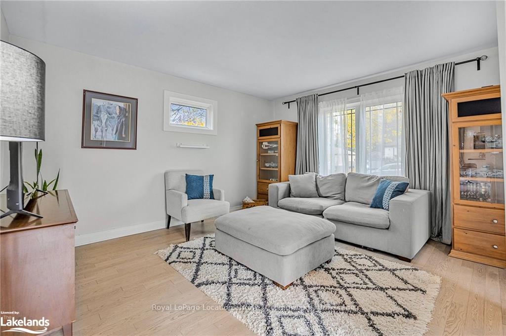 Photo 9 of 514 Queen Street, Midland — HOMEH