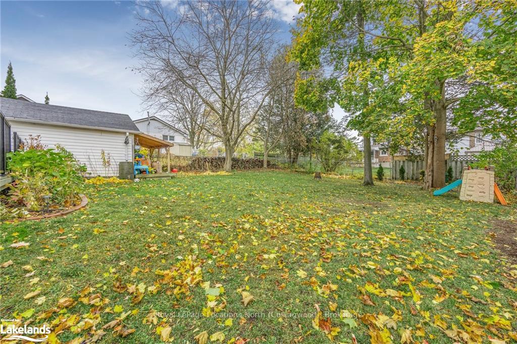 Photo 43 of 514 Queen Street, Midland — HOMEH