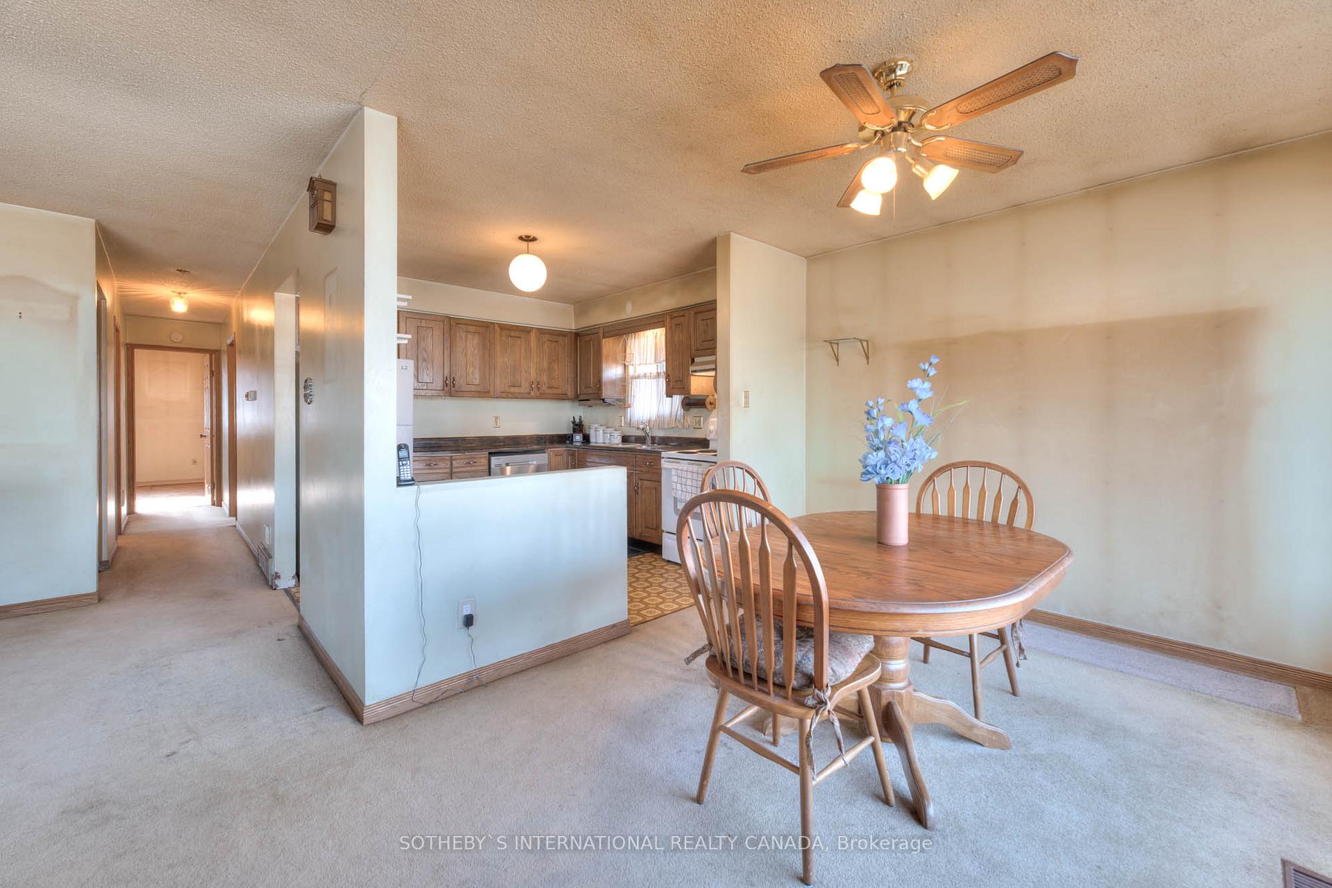 Photo 9 of 223 Southwood Drive, Kitchener — HOMEH