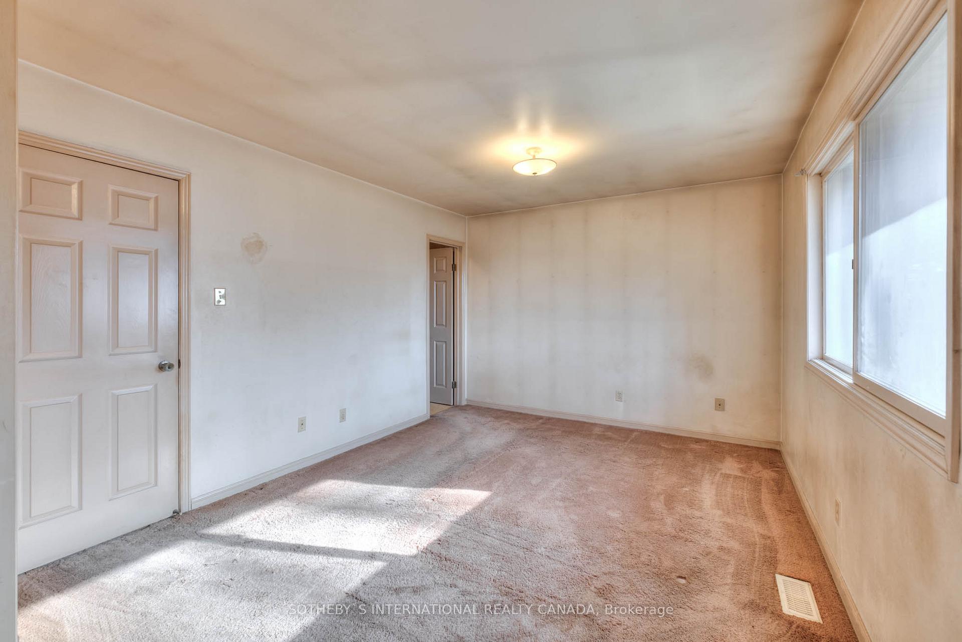 Photo 17 of 223 Southwood Drive, Kitchener — HOMEH