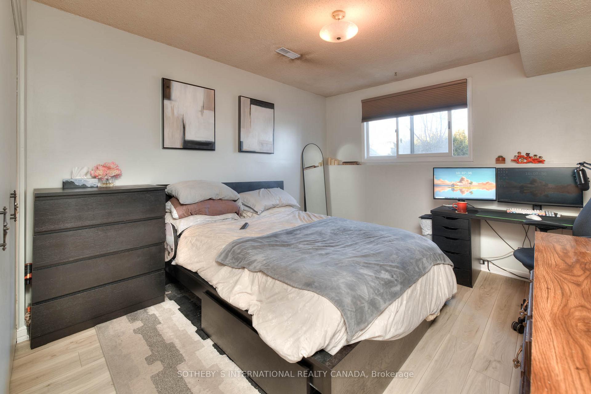 Photo 22 of 223 Southwood Drive, Kitchener — HOMEH