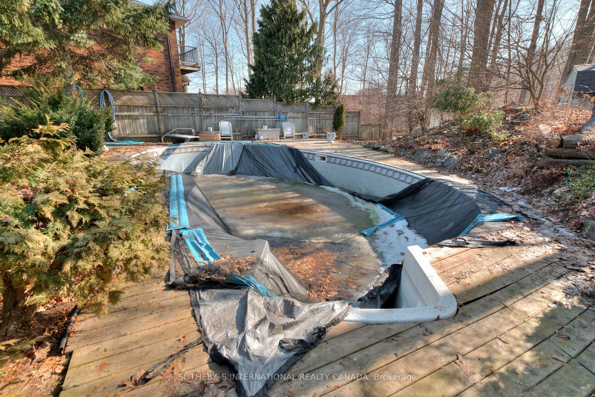 Photo 35 of 223 Southwood Drive, Kitchener — HOMEH