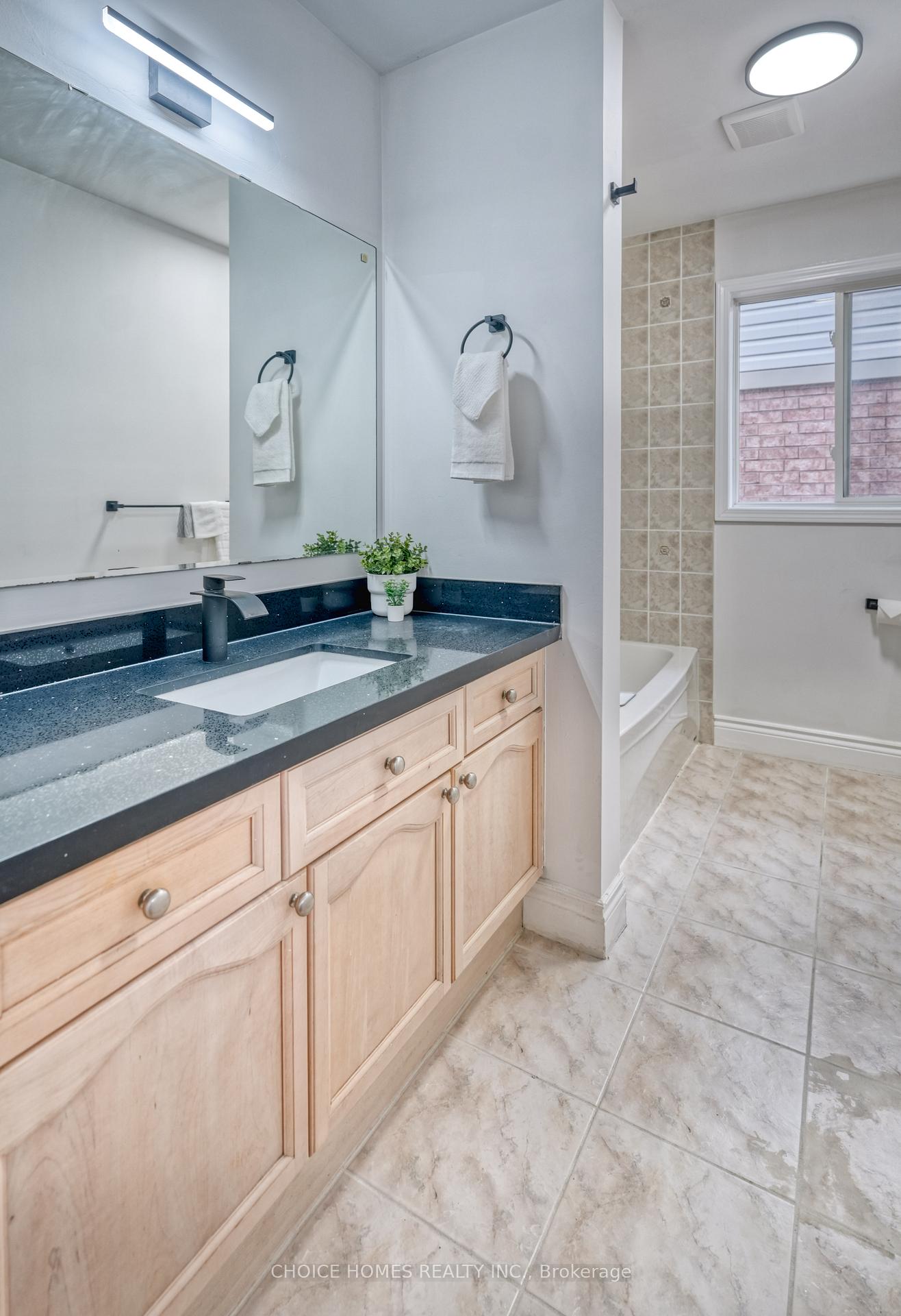 Photo 33 of 712 Hood Terrace, Milton, Coates — HOMEH