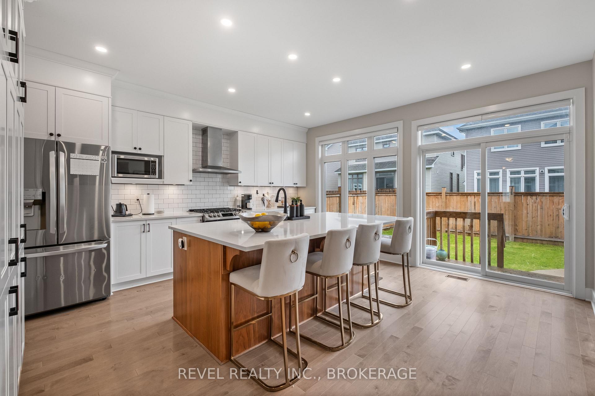 Photo 11 of 709 Riverview Way, Kingston, Kingston East (Incl Barret Crt) — HOMEH