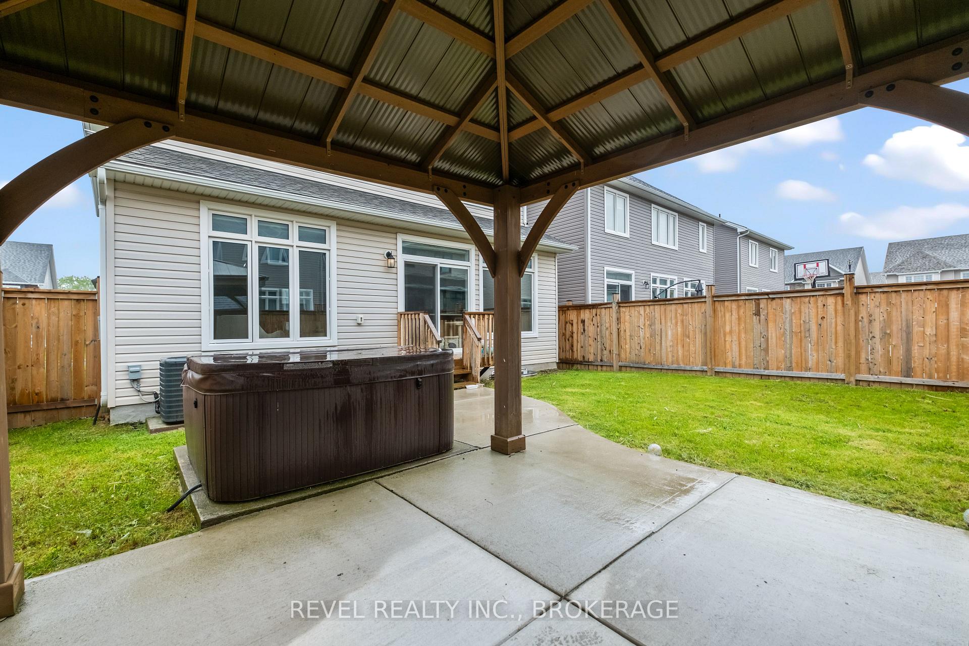 Photo 45 of 709 Riverview Way, Kingston, Kingston East (Incl Barret Crt) — HOMEH