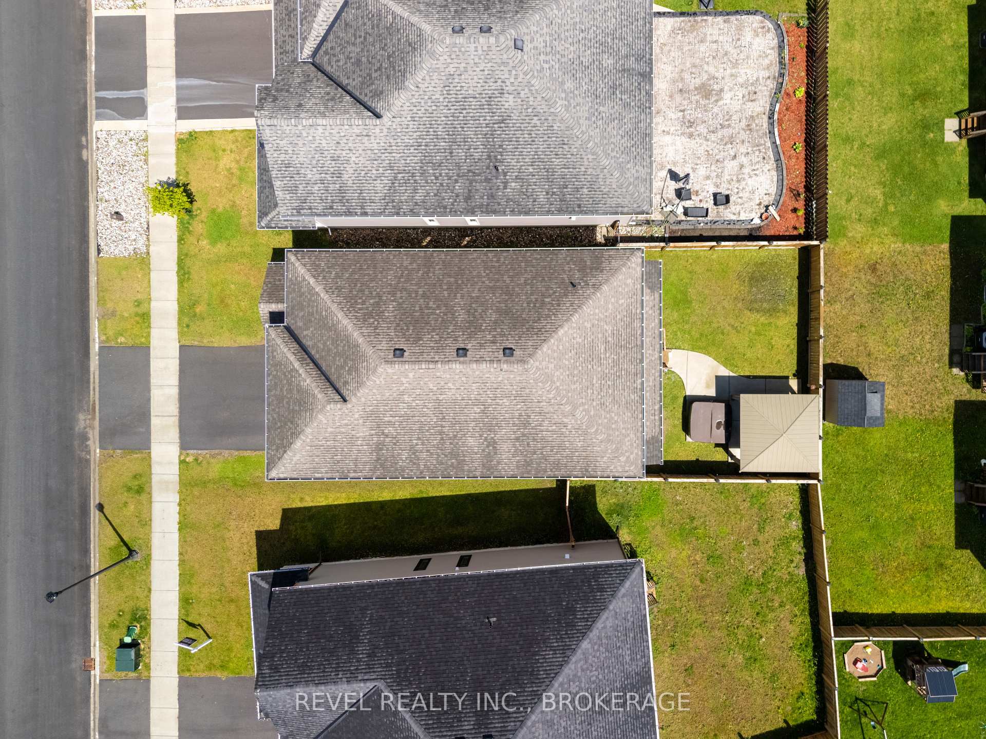 Photo 46 of 709 Riverview Way, Kingston, Kingston East (Incl Barret Crt) — HOMEH