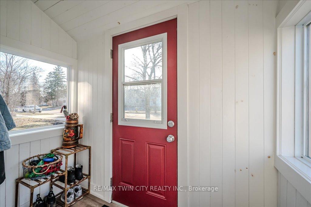 Photo 3 of 24 Perth Road, Kitchener — HOMEH