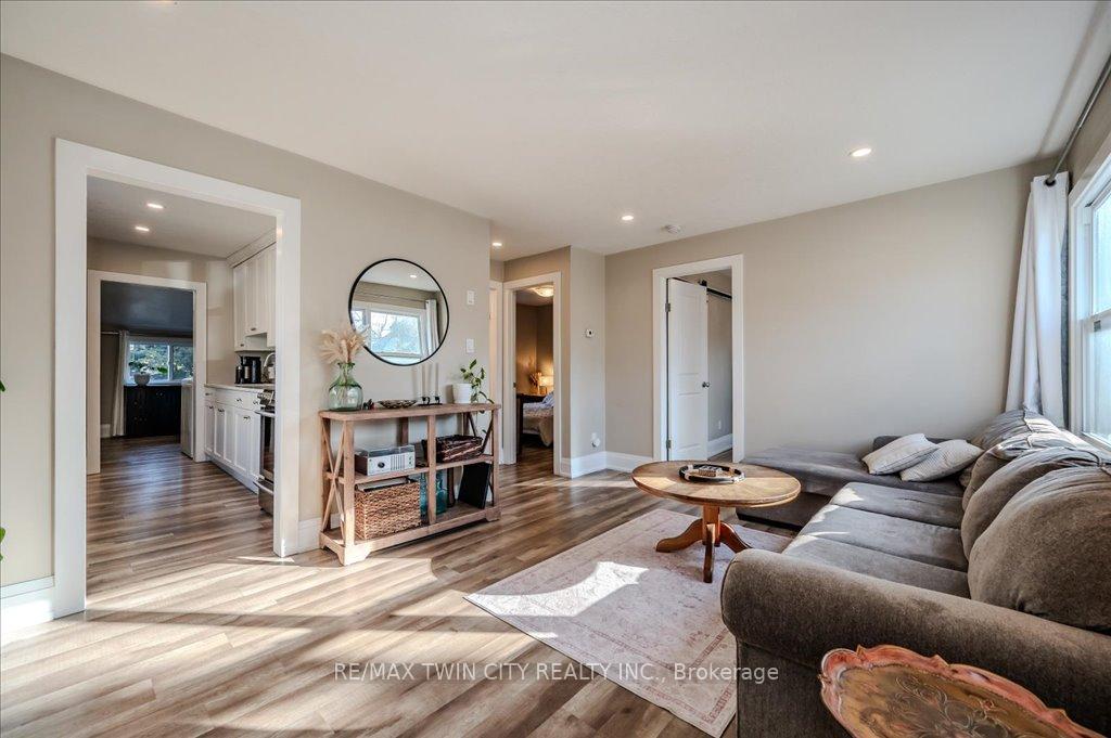 Photo 4 of 24 Perth Road, Kitchener — HOMEH