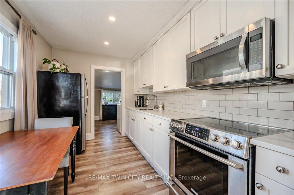 Photo 6 of 24 Perth Road, Kitchener — HOMEH