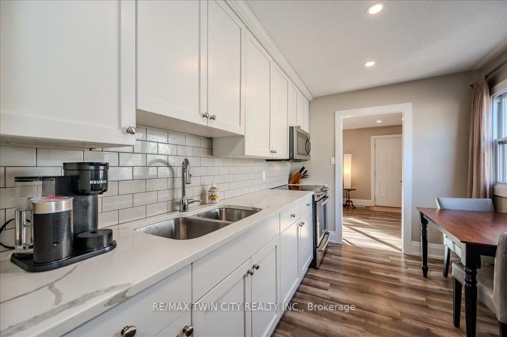 Photo 8 of 24 Perth Road, Kitchener — HOMEH