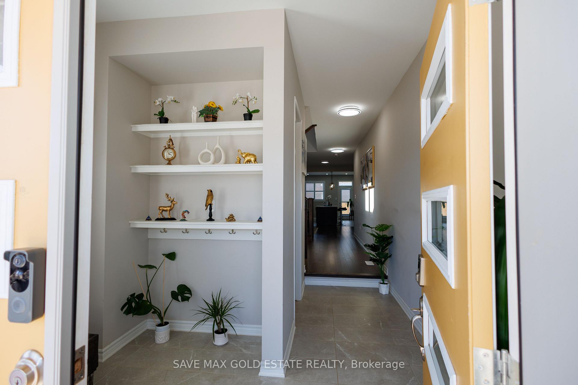 Photo 5 of 1659 Whitlock Avenue, Milton, Bowes — HOMEH