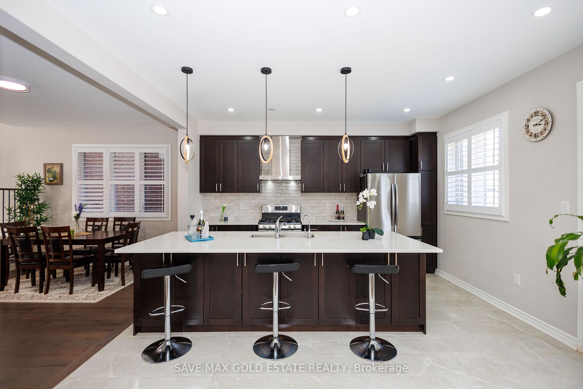 Photo 15 of 1659 Whitlock Avenue, Milton, Bowes — HOMEH