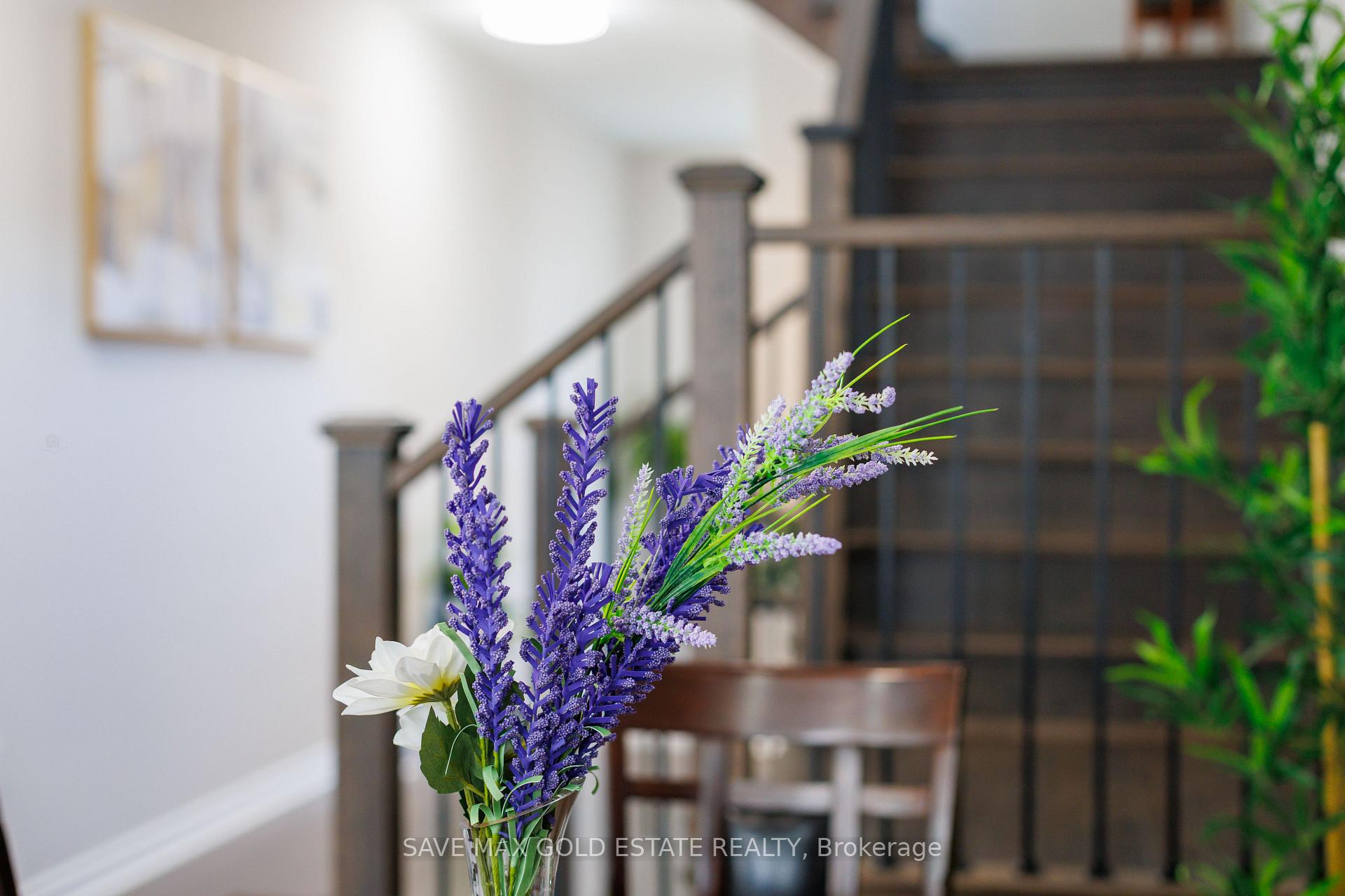 Photo 17 of 1659 Whitlock Avenue, Milton, Bowes — HOMEH