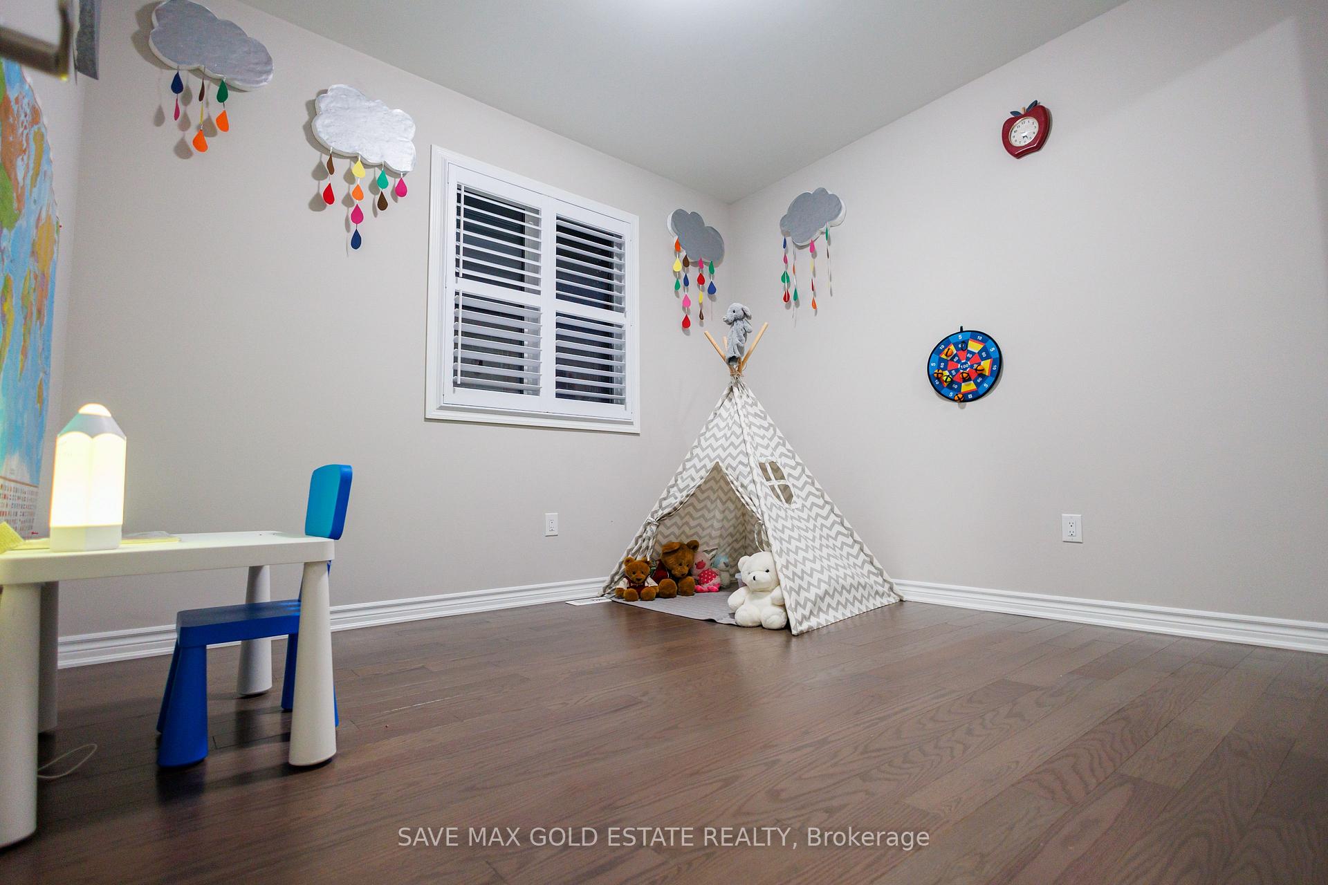 Photo 20 of 1659 Whitlock Avenue, Milton, Bowes — HOMEH