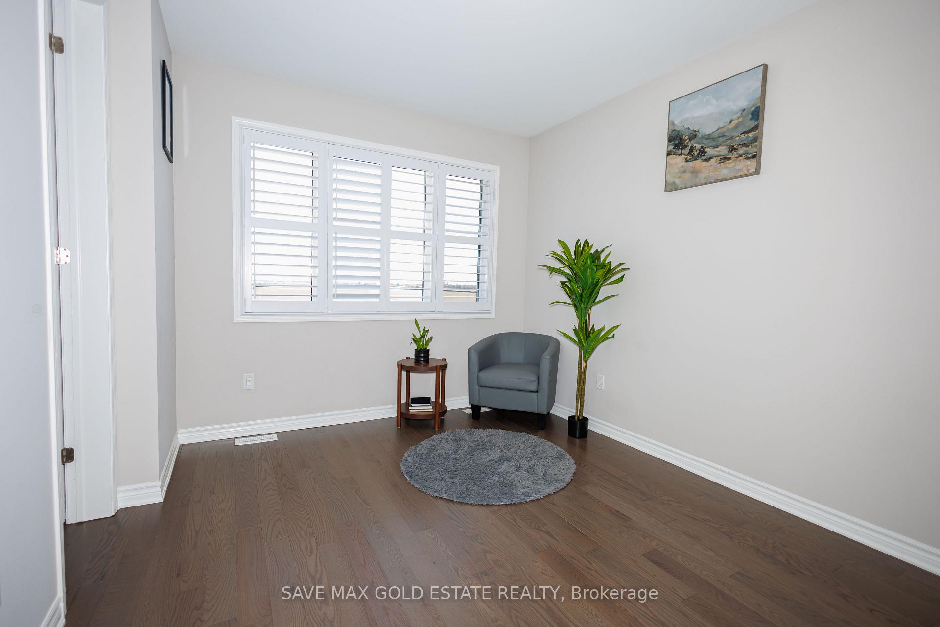 Photo 23 of 1659 Whitlock Avenue, Milton, Bowes — HOMEH