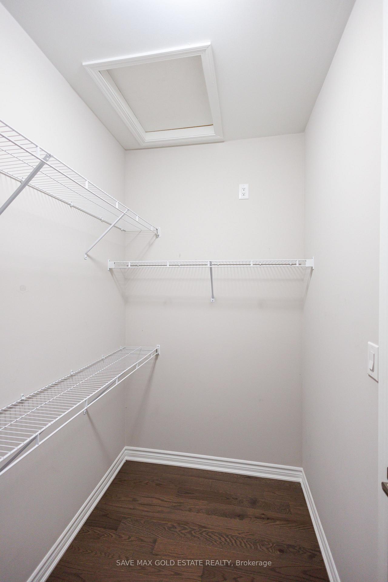 Photo 36 of 1659 Whitlock Avenue, Milton, Bowes — HOMEH
