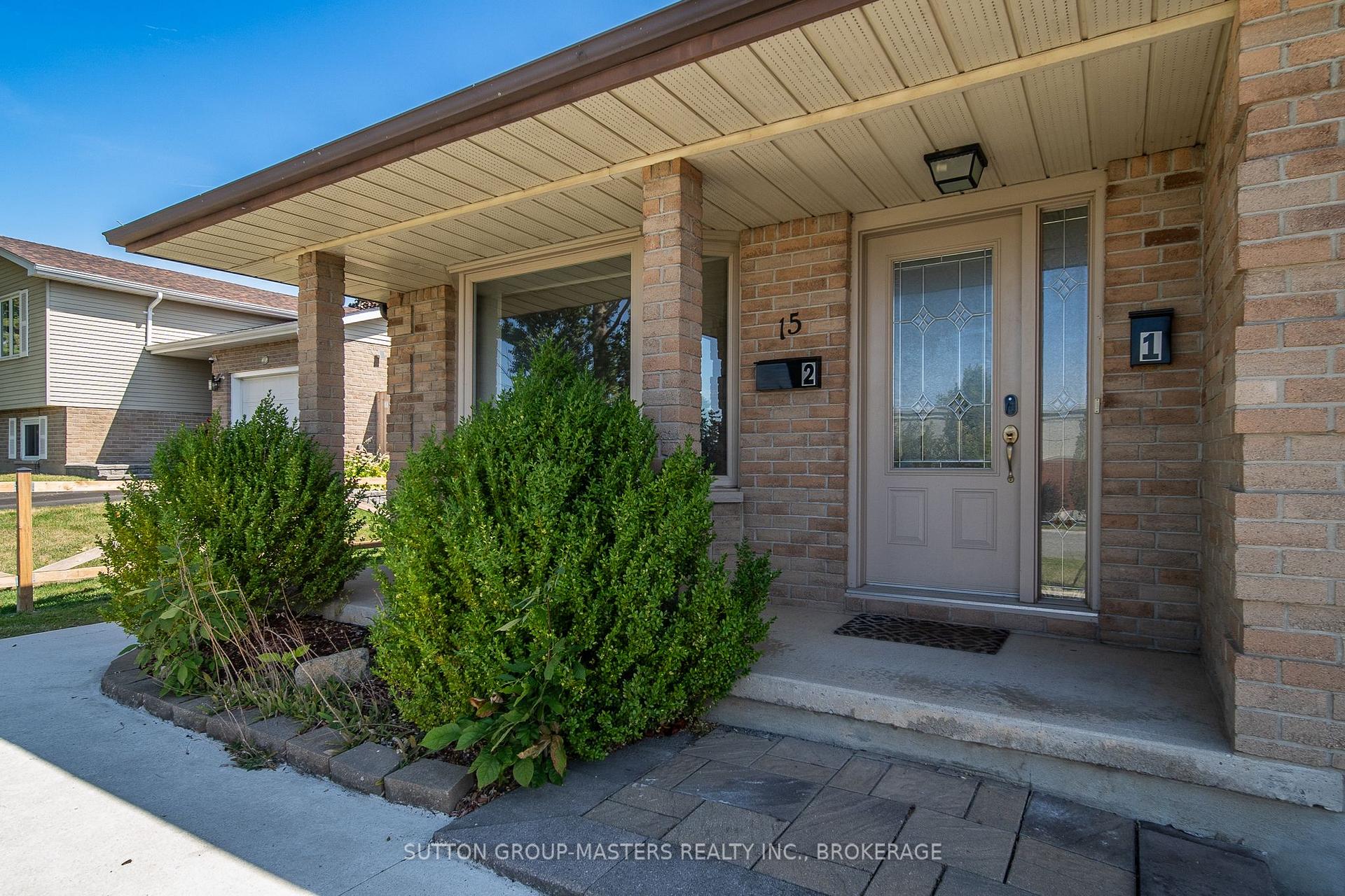 Photo 2 of 15 Windfield Crescent, Kingston, Kingston East (Incl Barret Crt) — HOMEH
