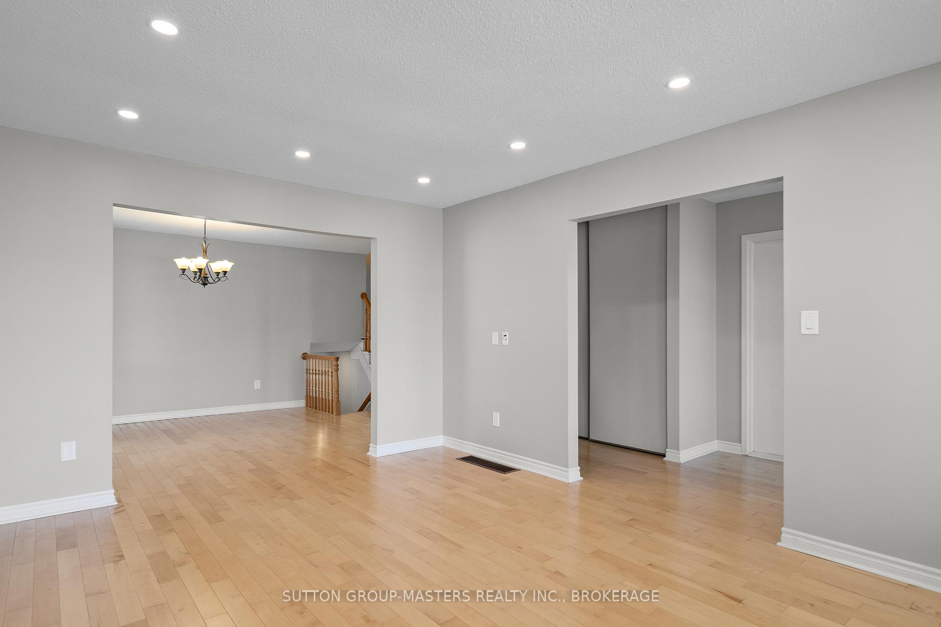 Photo 4 of 15 Windfield Crescent, Kingston, Kingston East (Incl Barret Crt) — HOMEH