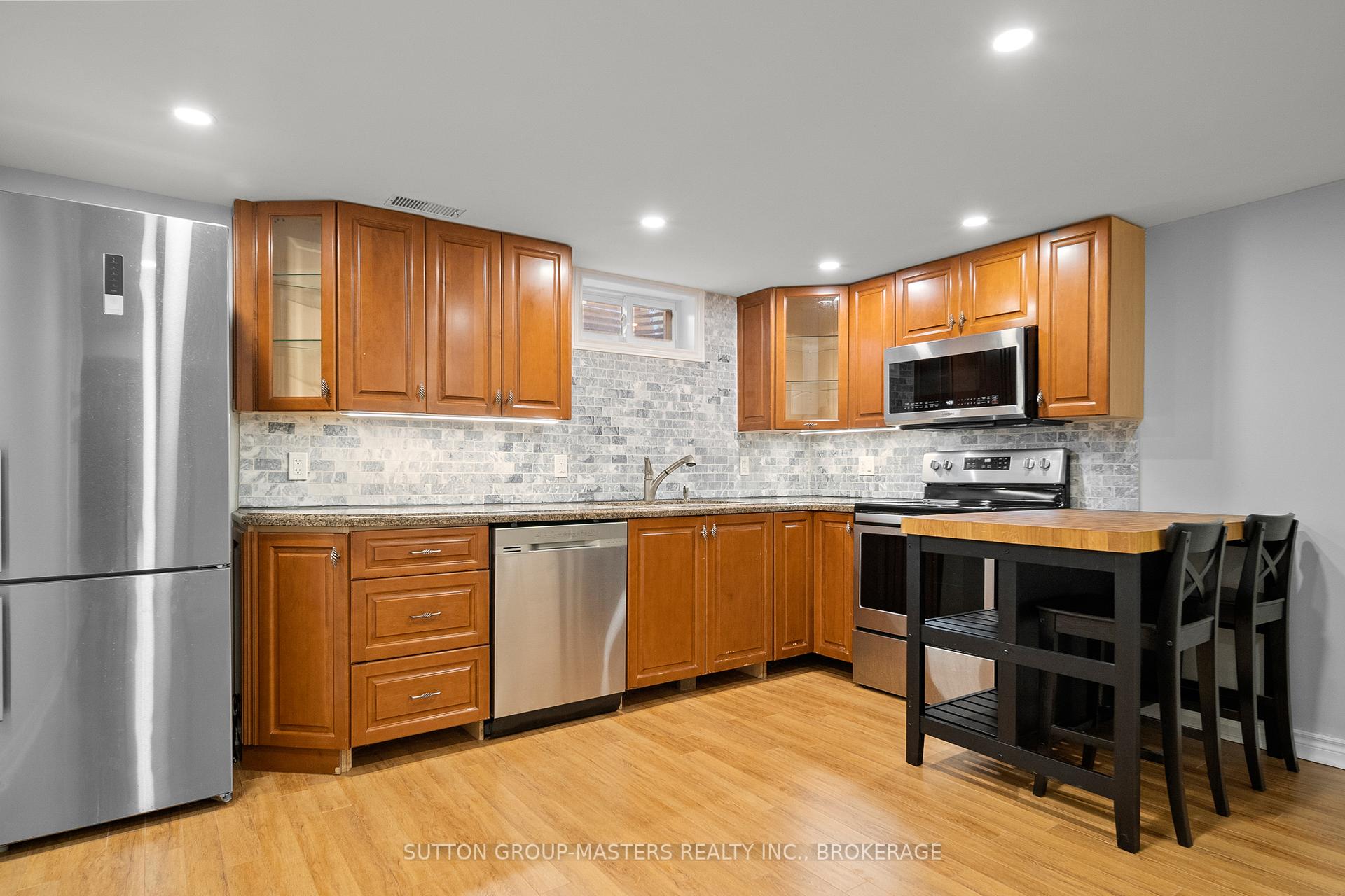 Photo 23 of 15 Windfield Crescent, Kingston, Kingston East (Incl Barret Crt) — HOMEH
