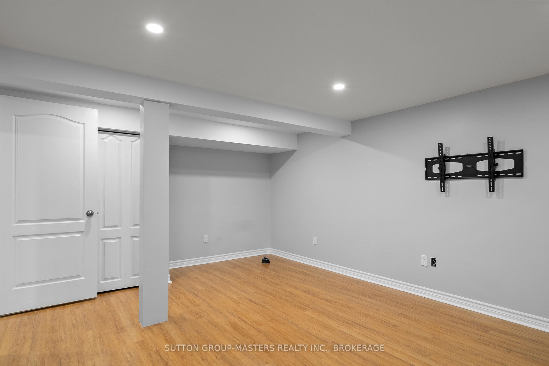 Photo 26 of 15 Windfield Crescent, Kingston, Kingston East (Incl Barret Crt) — HOMEH