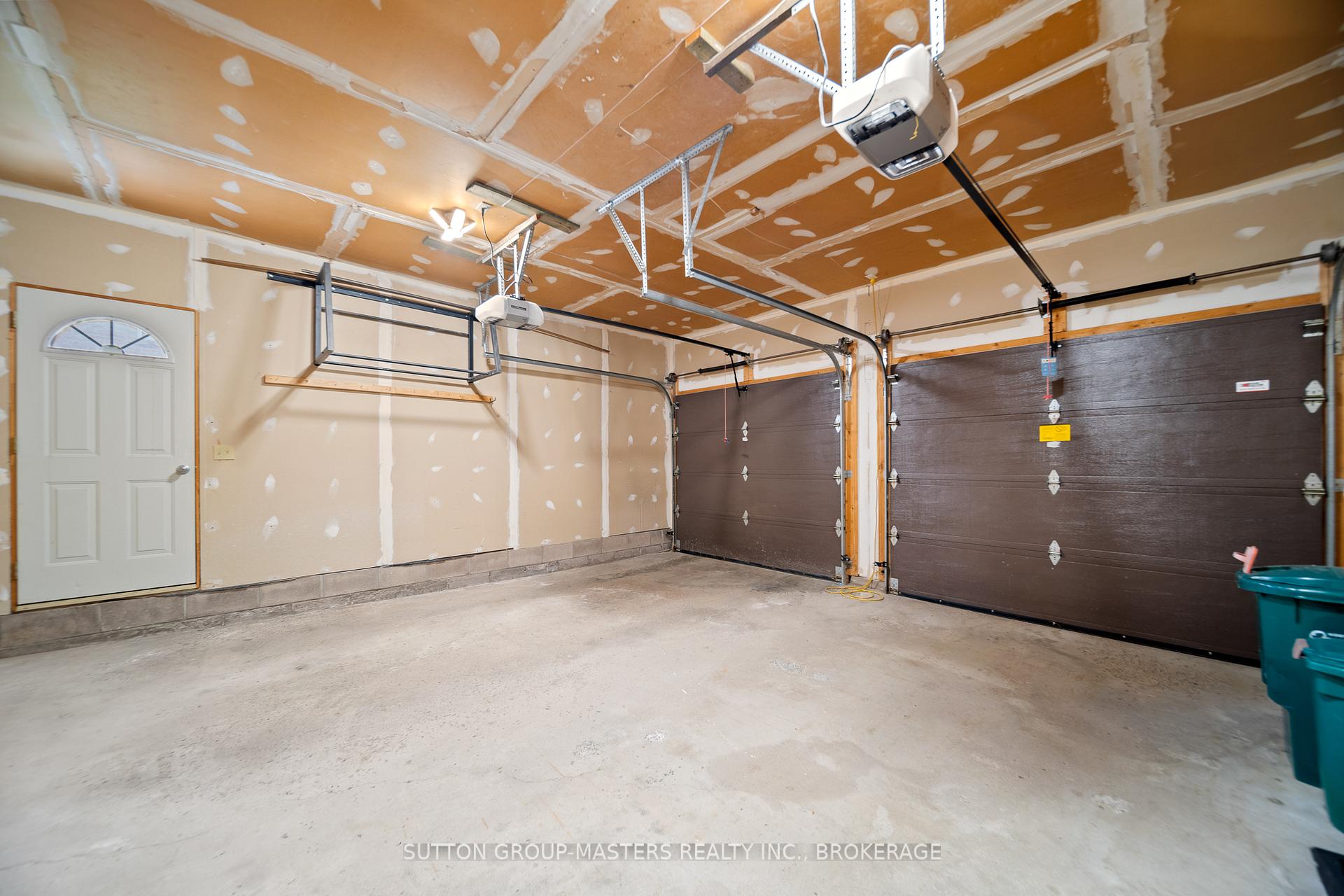 Photo 28 of 15 Windfield Crescent, Kingston, Kingston East (Incl Barret Crt) — HOMEH
