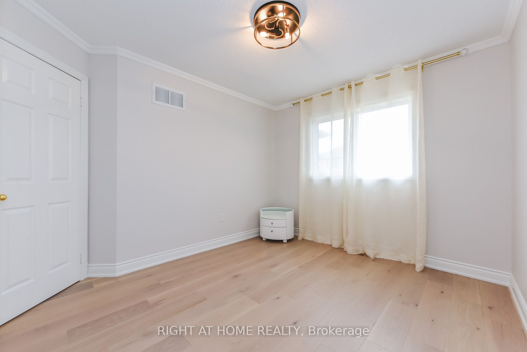 Photo 50 of 105 Panorama Crescent, Vaughan, Elder Mills — HOMEH