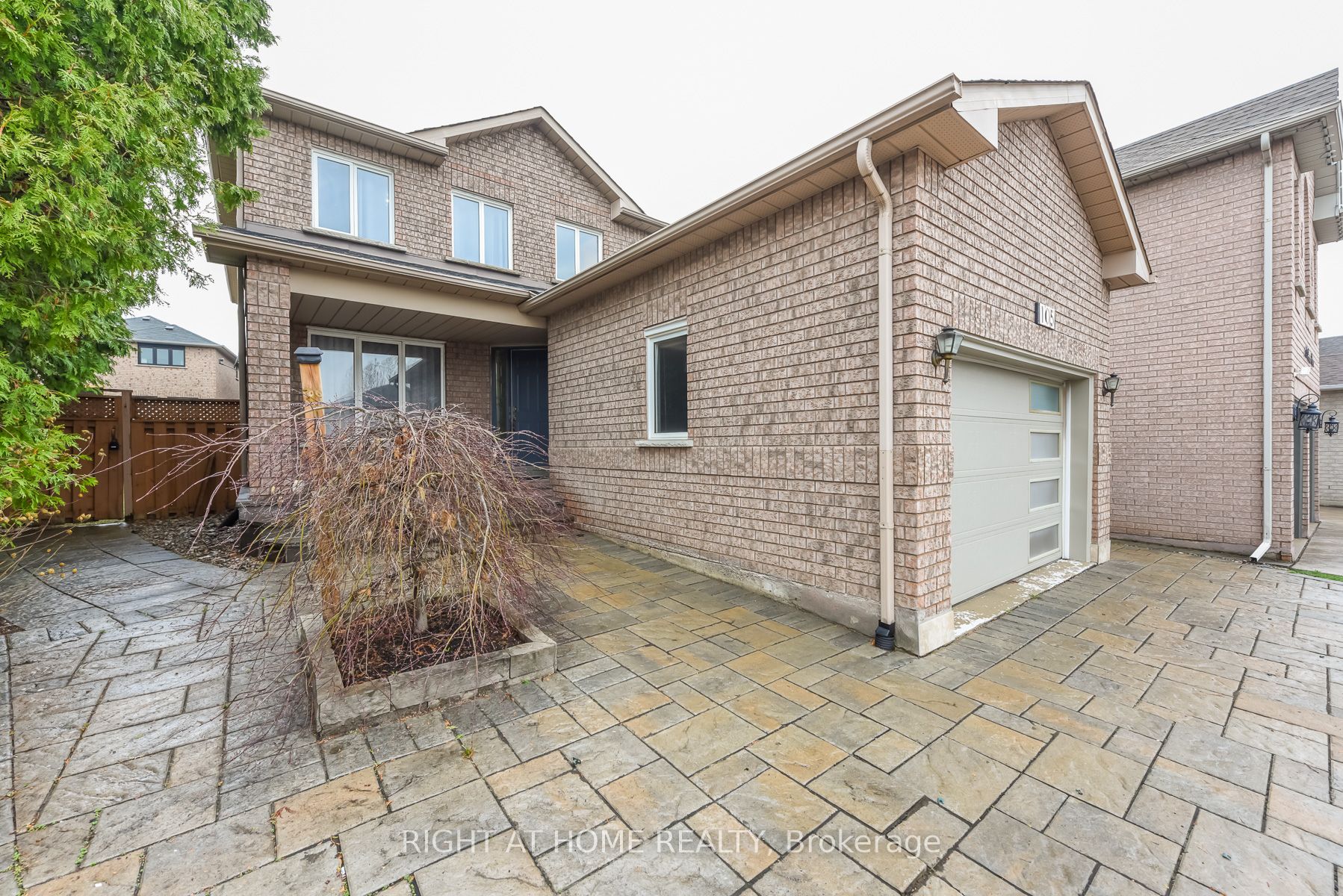 Photo 36 of 105 Panorama Crescent, Vaughan, Elder Mills — HOMEH