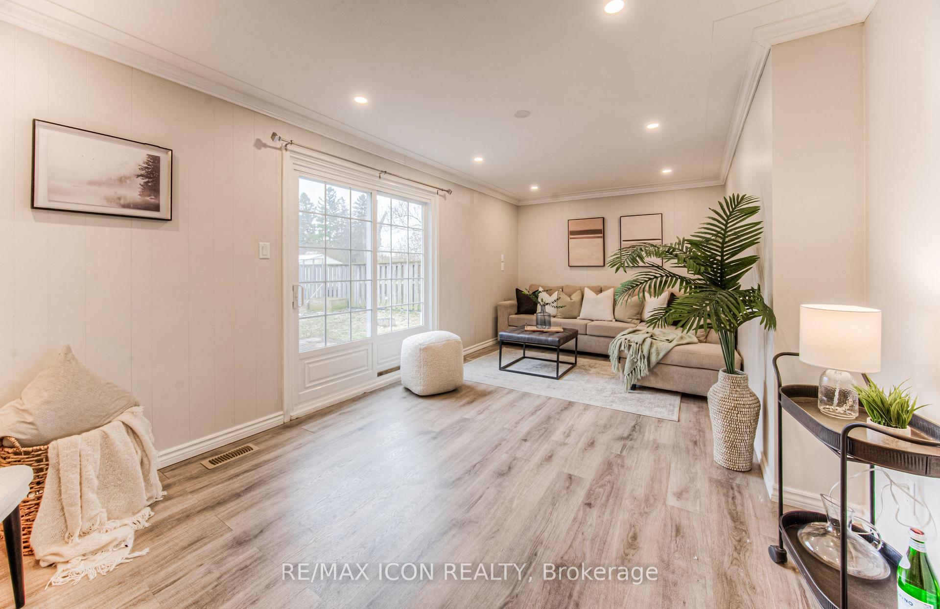 Photo 8 of 184 Montcalm Drive, Kitchener — HOMEH