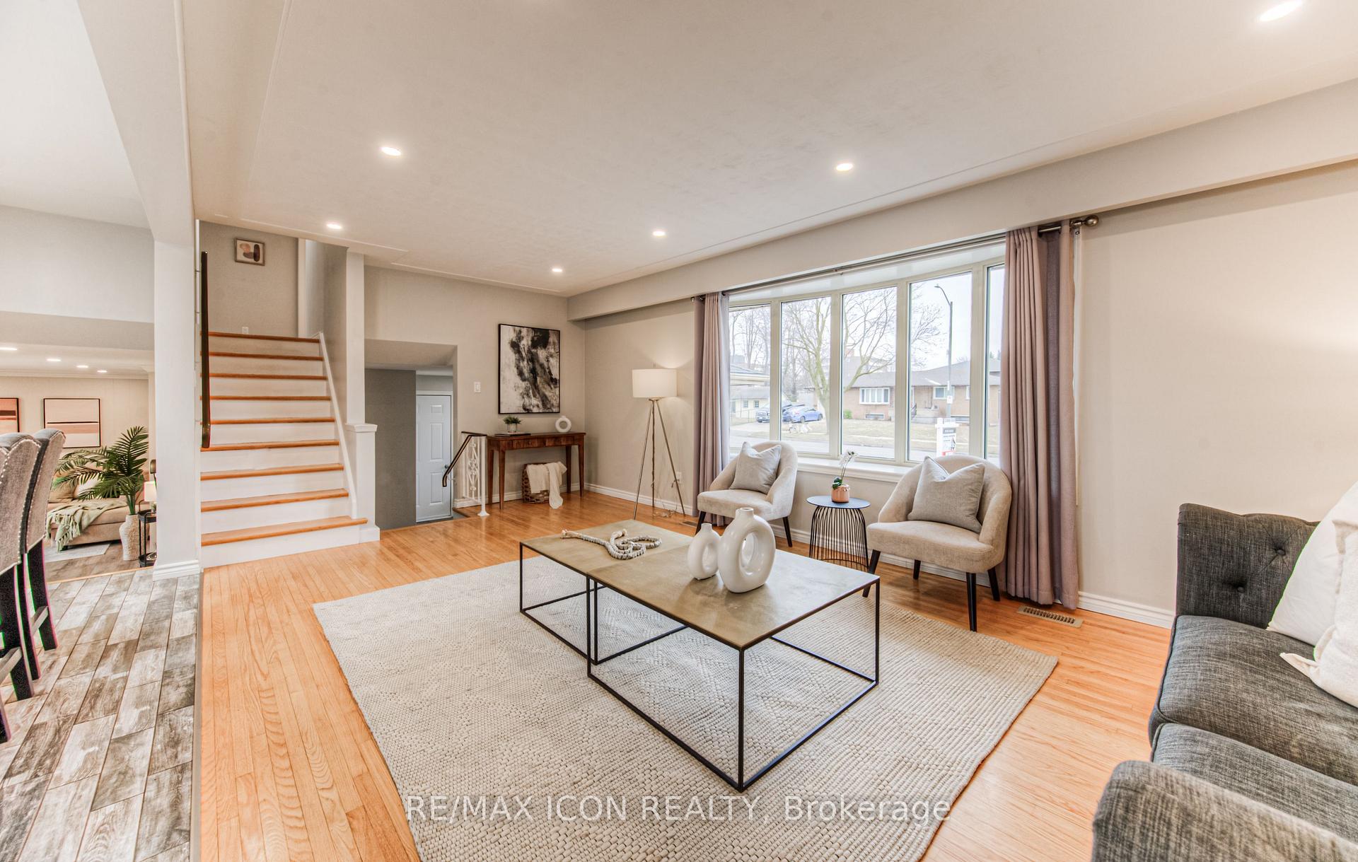 Photo 14 of 184 Montcalm Drive, Kitchener — HOMEH