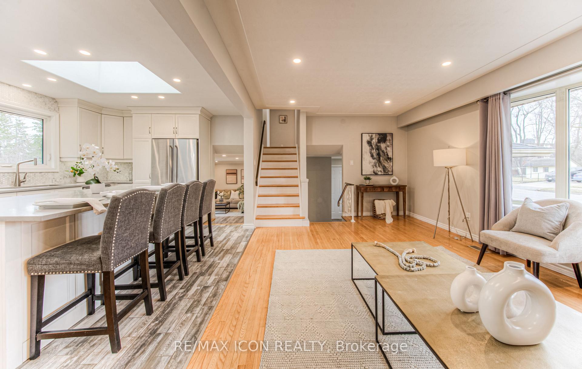 Photo 15 of 184 Montcalm Drive, Kitchener — HOMEH