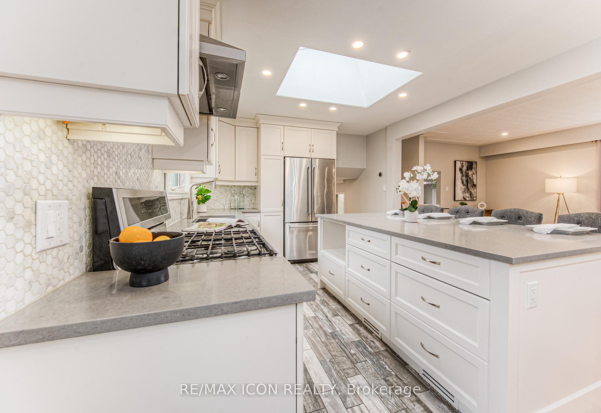 Photo 18 of 184 Montcalm Drive, Kitchener — HOMEH