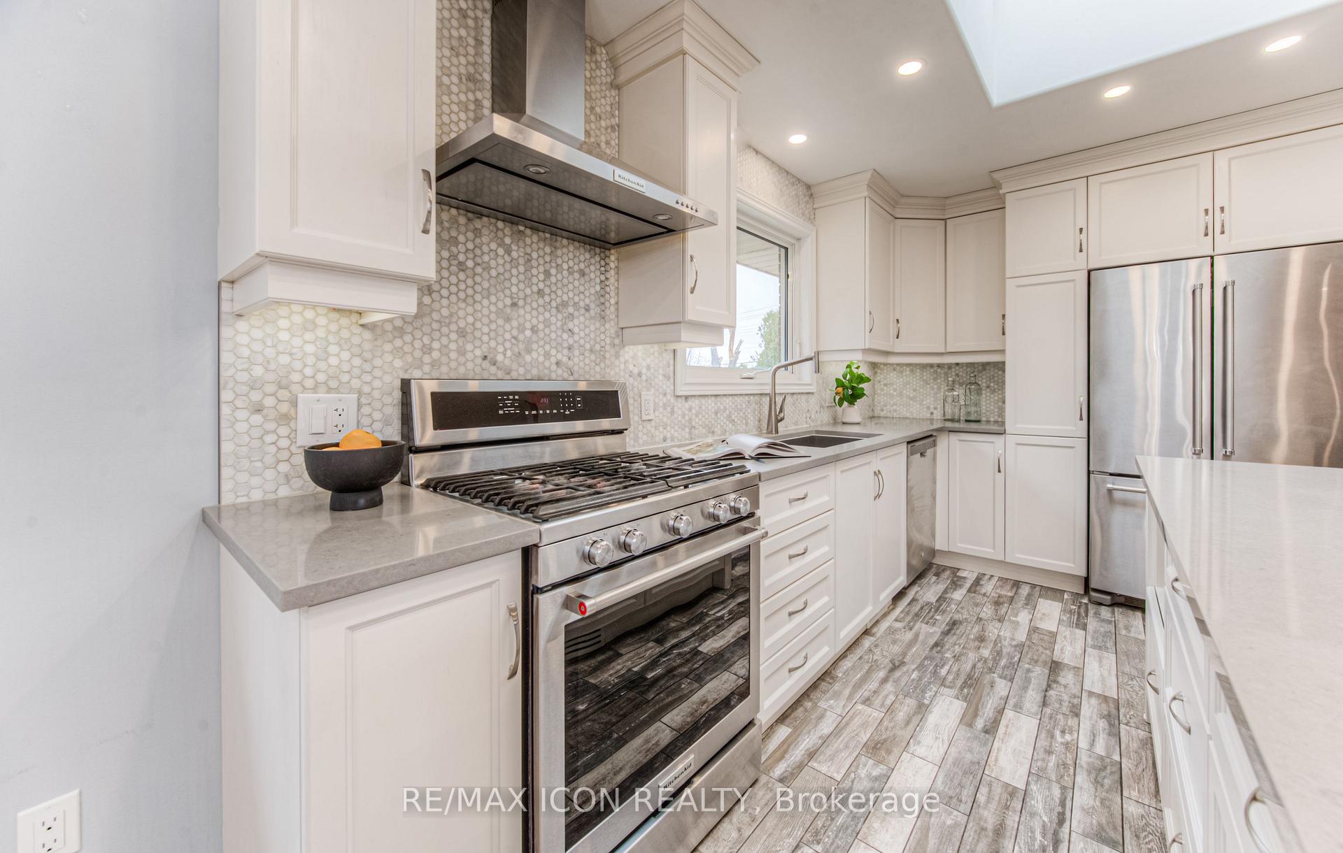 Photo 20 of 184 Montcalm Drive, Kitchener — HOMEH