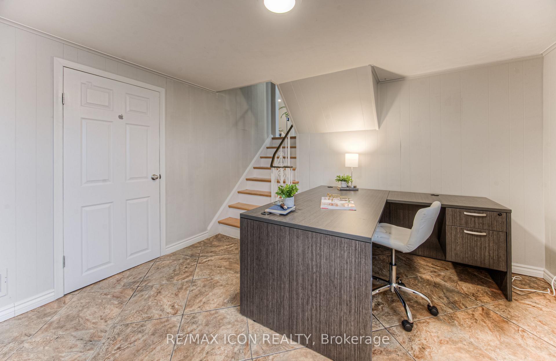 Photo 36 of 184 Montcalm Drive, Kitchener — HOMEH