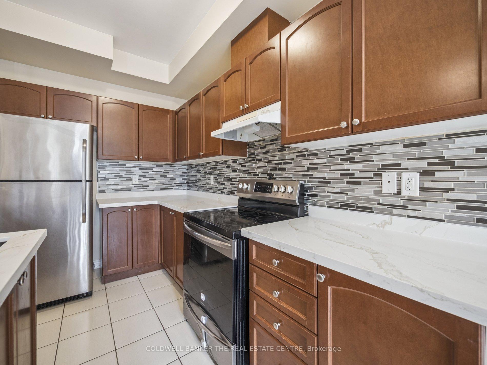 Photo 13 of 63 Locust Terrace W, Markham, Wismer — HOMEH