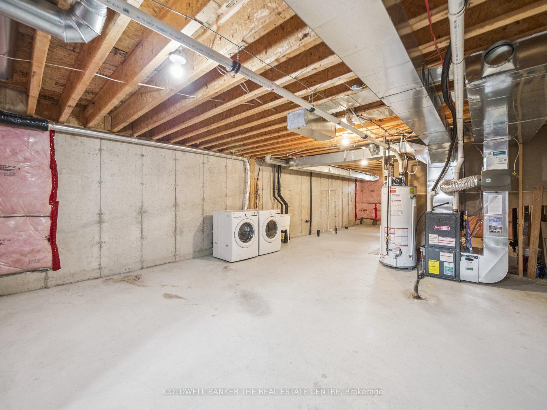 Photo 24 of 63 Locust Terrace W, Markham, Wismer — HOMEH