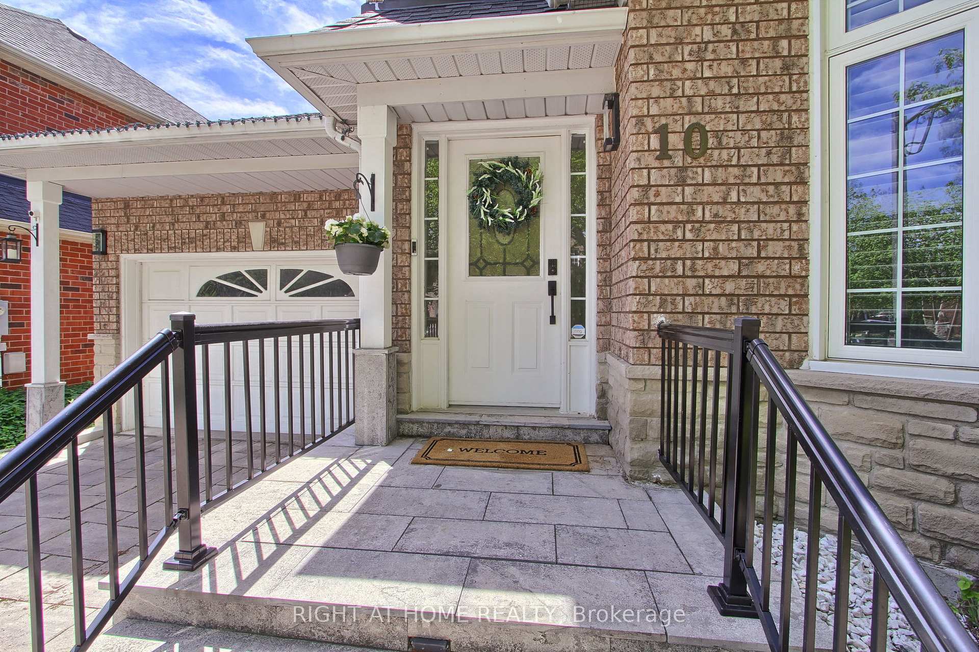 Photo 3 of 10 Juneberry Avenue, Markham, Legacy — HOMEH