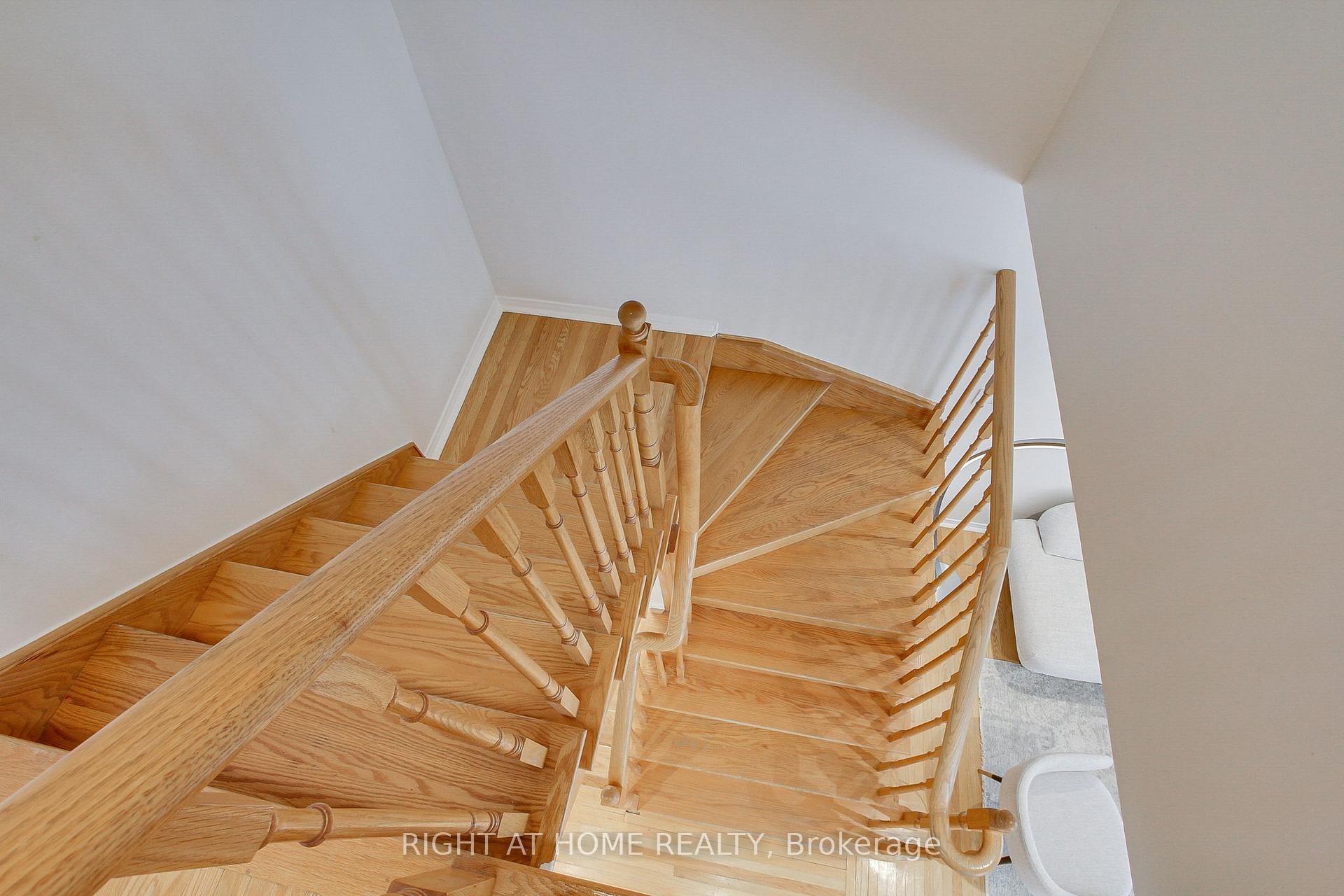 Photo 19 of 10 Juneberry Avenue, Markham, Legacy — HOMEH
